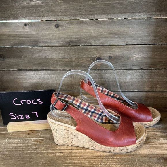 Womens Crocs A-Leigh Red Leather‎ Wedge Heeled Sandals Slingback Size 7 M GUC - Picture 1 of 6